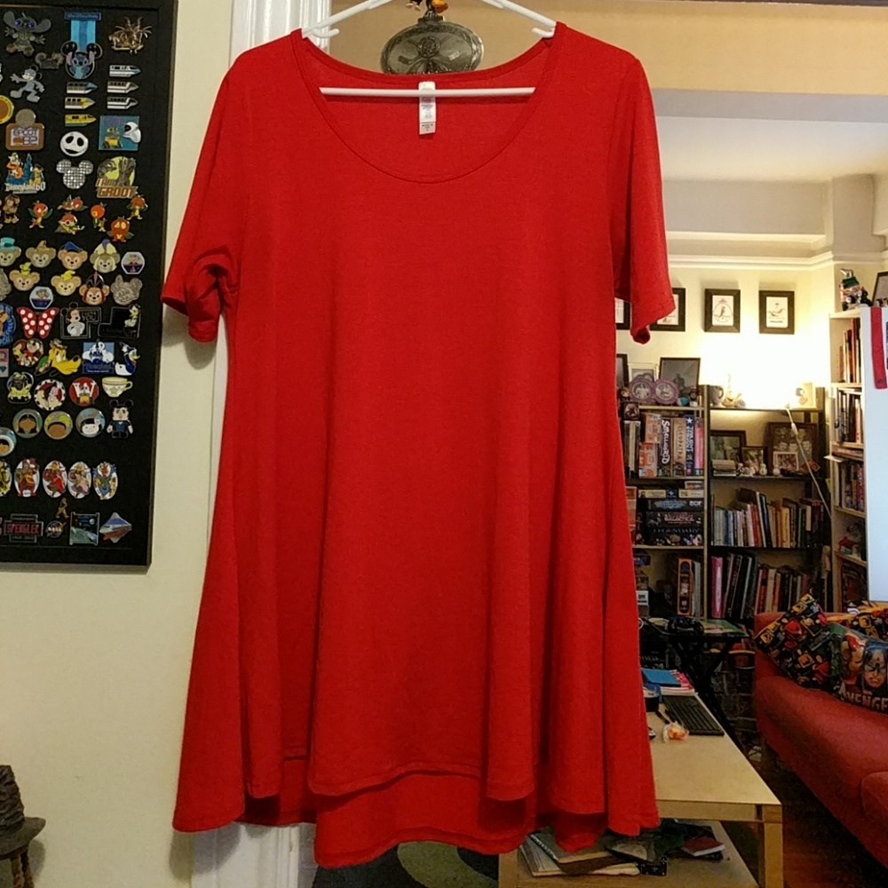 LuLaRoe Red Perfect T Size Small